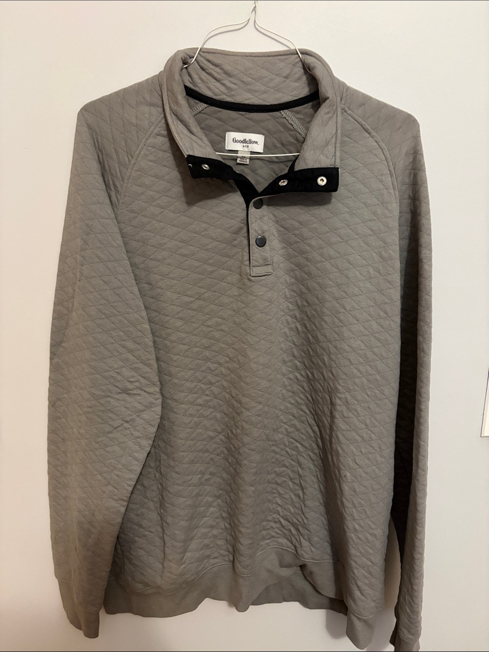 Goodfellow & Co Quilted Long-Sleeve Polo Sweatshirt - Gray with Black Trim